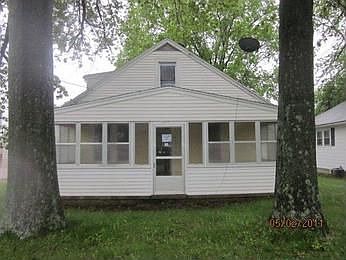1st image of 417 E 1st St