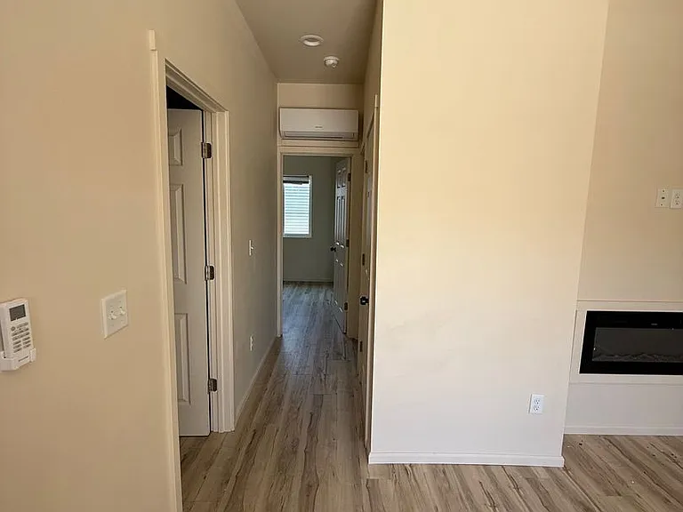 2221 Union Ave — Photo 4