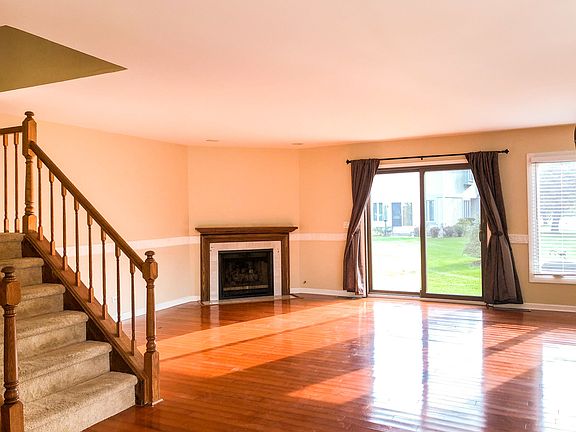 4th image of 310 Redwing Dr #310