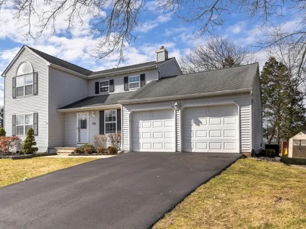 8 Pueblo Trl, Branchburg Twp., NJ 08876