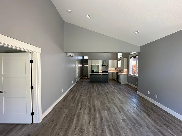 912 Citadel Dr — Photo 40