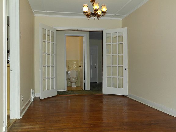 2nd image of 9862 Jeffrey Dr