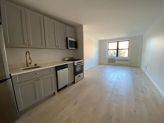 Rented by Lang Realty LLC | media 5