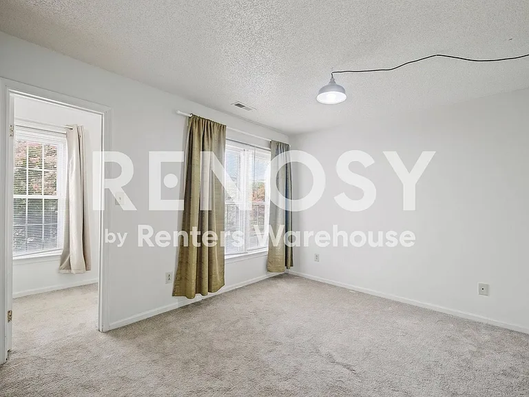 5310 Lake Victoria Arch — Photo 12