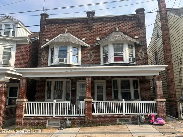 403 Harrison St, Pottsville, PA 17901