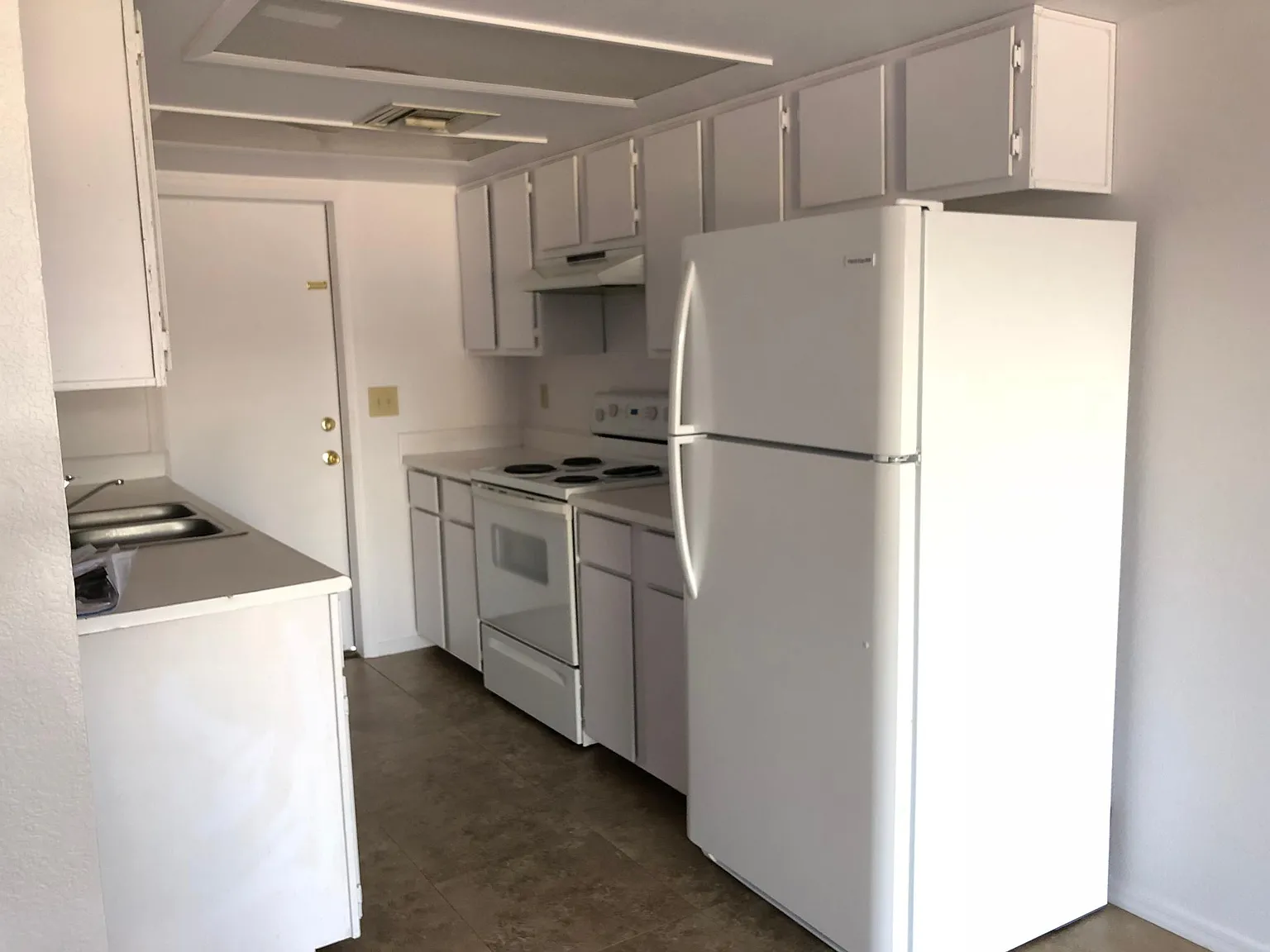 2 bed, 865 sqft, $1,100 — Photo 2