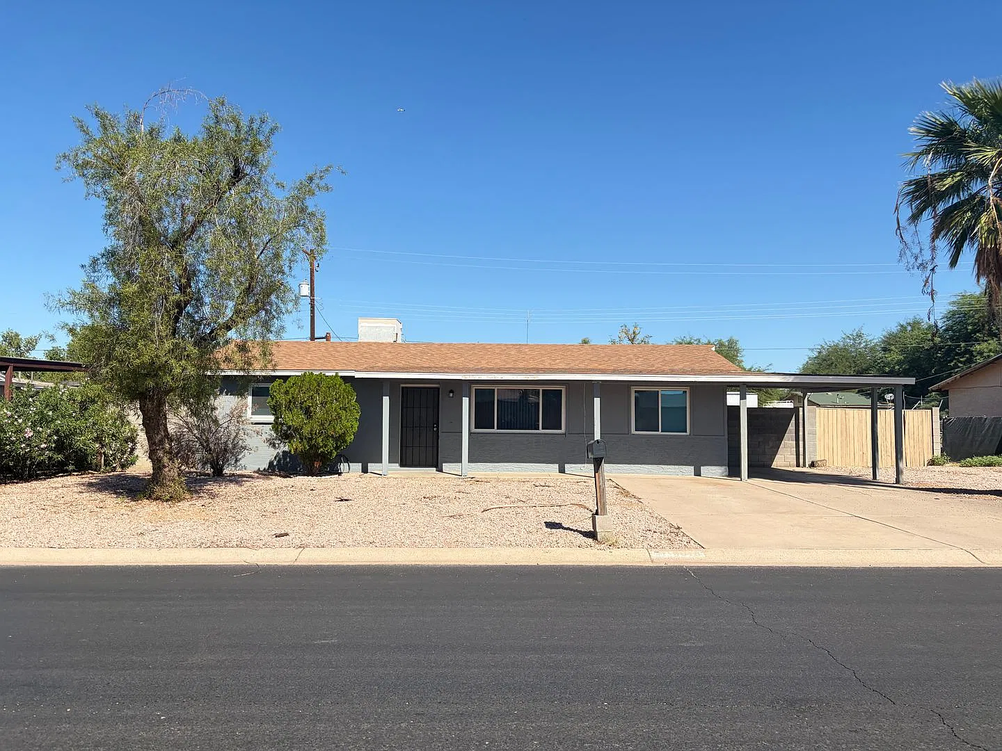 2 Bedroom, 1 bath east Mesa Home, all tile, no carpet. — Photo 1