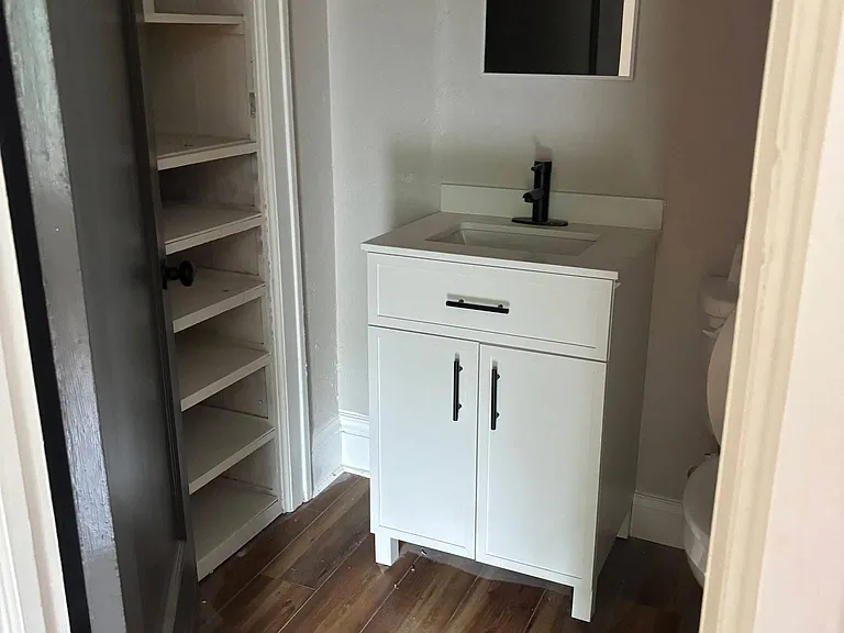 905 N Sheridan Rd #D — Photo 10