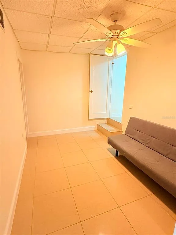 1 bed, 1.0 bath, 377 sqft, $1,600 — Photo 4