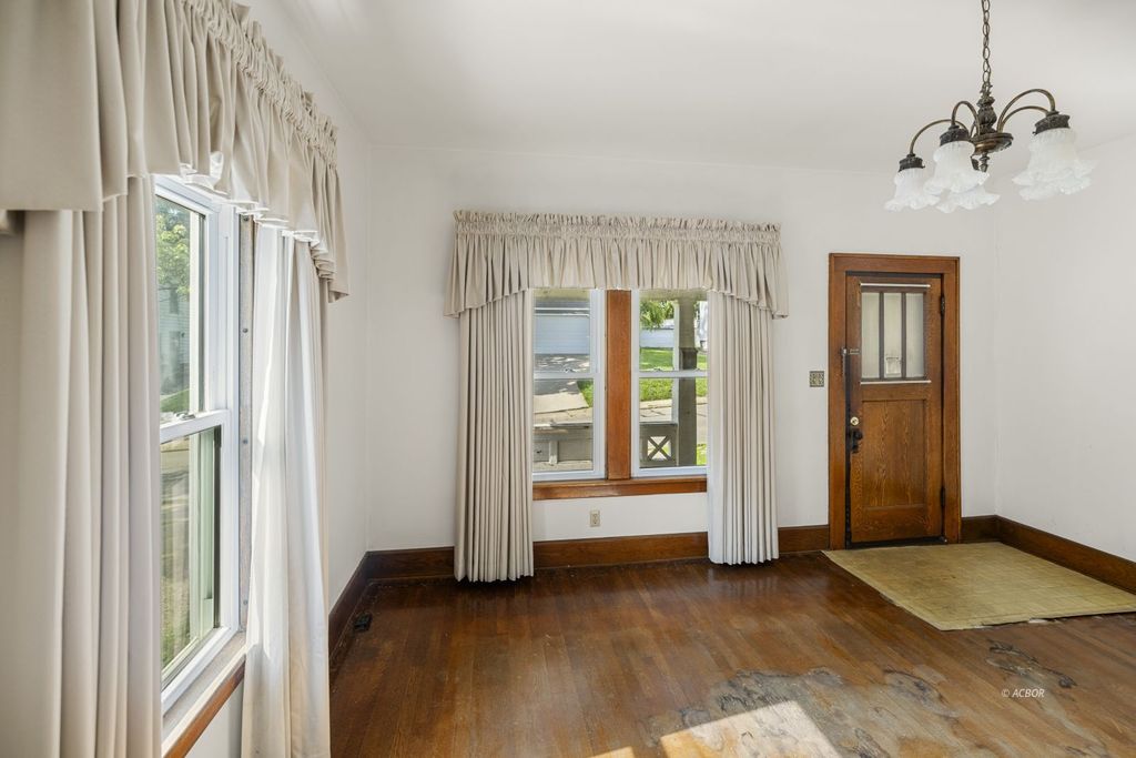 Real estate listing image