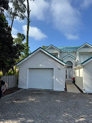 6921 N Lagoon Dr #104 Photo 1