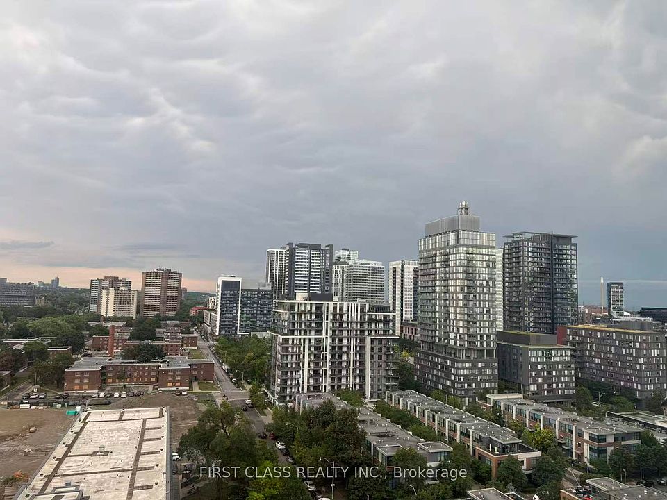 1st image of 10 Oak St #1202