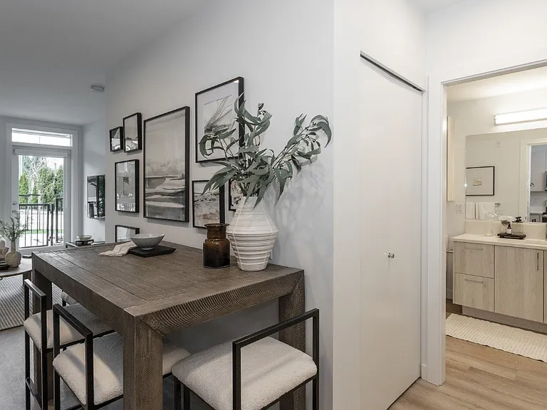 717 Como Lake Ave — Photo 22