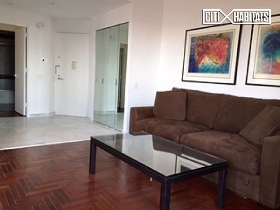 3rd image of 150-156 W 56th St APT 4807