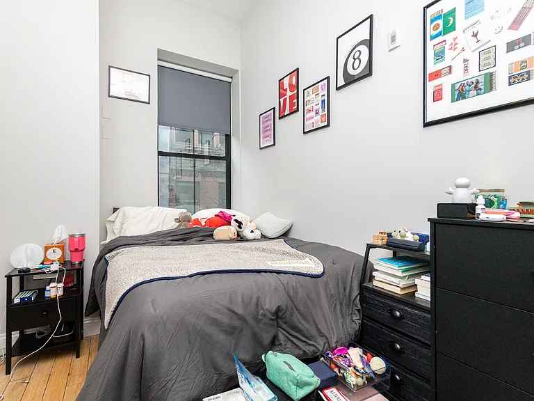 37 Temple Pl — Photo 4