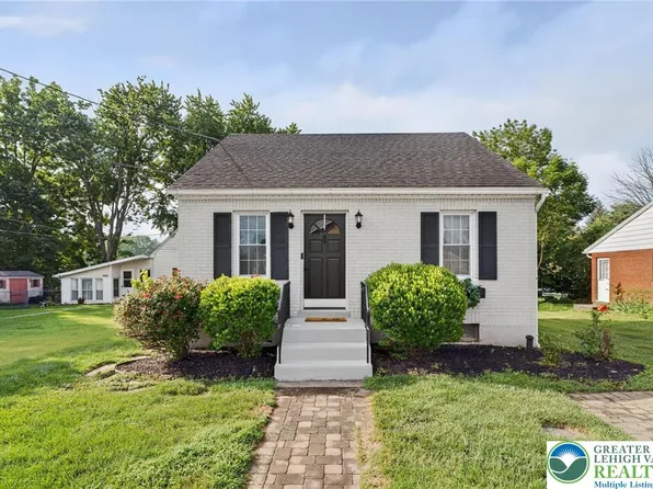 2604 Burrows St, Easton, PA 18045