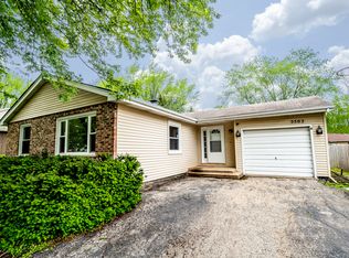 5502 W Lake Shore Dr, Oakwood Hills, IL 60013