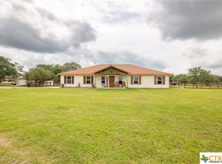 1288 Tipton Rd, Inez, TX 77968