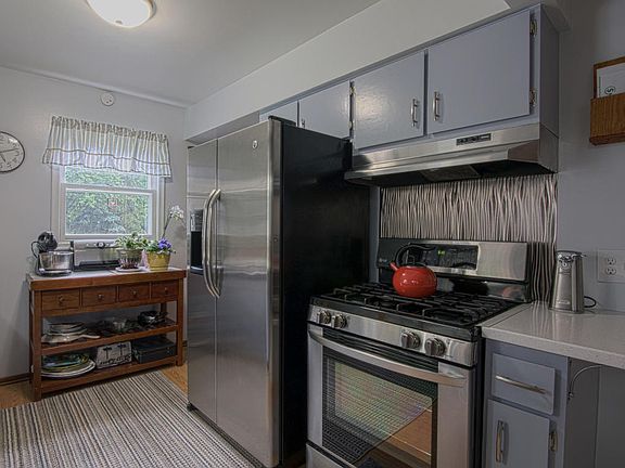 4th image of 4262 Greenvale Ave SW