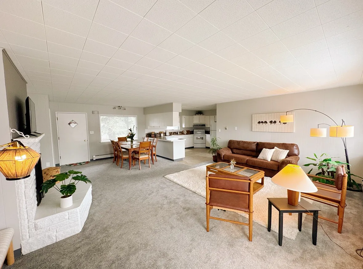 1 bed, 1200 sqft, $2,300 — Photo 3
