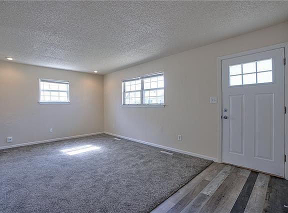 4th image of 2345 S Englewood Ct