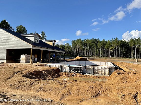Image 4: Club house