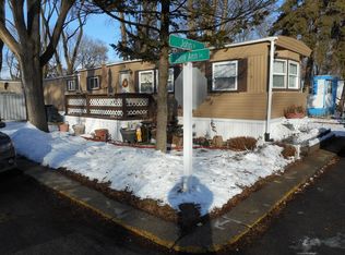 364 John Dr, Elgin, IL 60120