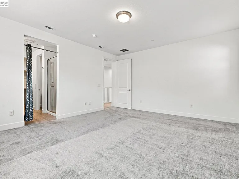 33 W Roccolino Ln — Photo 40