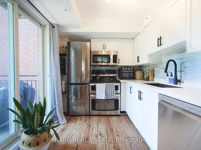 50 Joe Shuster Way #220 — Photo 8