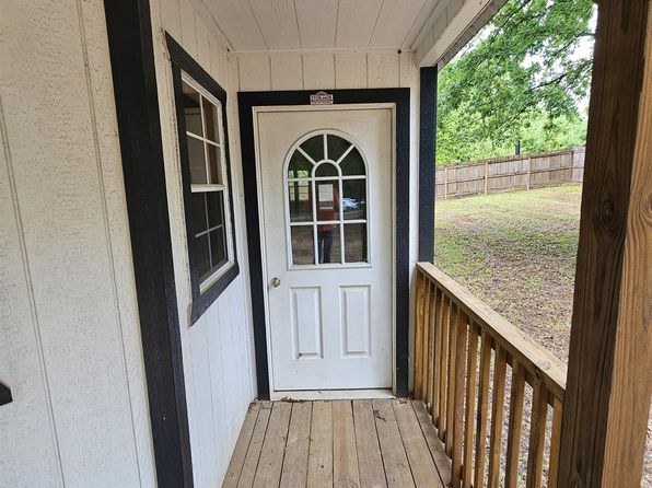 275 Bacon St, Newton, TX 75966