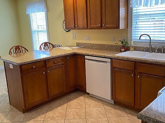 5th image of 9225 Arbor Grove Ct