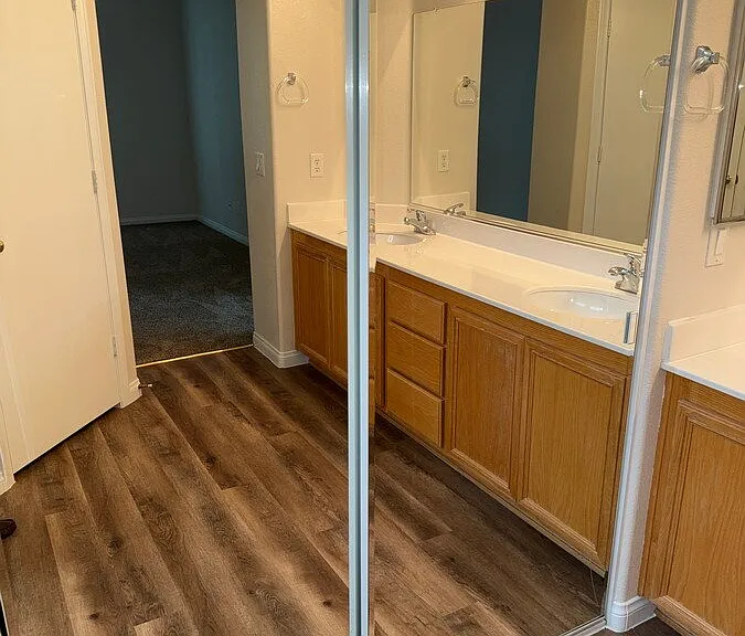 8475 Regal Hills Ct — Photo 17