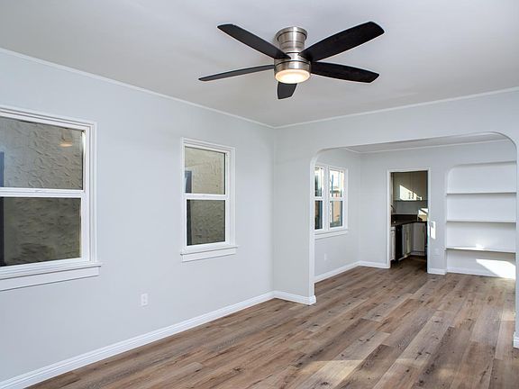 4th image of 3968 32nd St