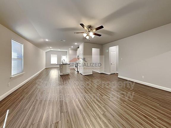 2nd image of 1425 Warringwood Dr