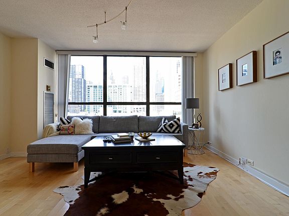 2nd image of 405 N Wabash Ave Unit 615