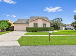 6098 Farmers Pl, Lake Worth, FL 33463