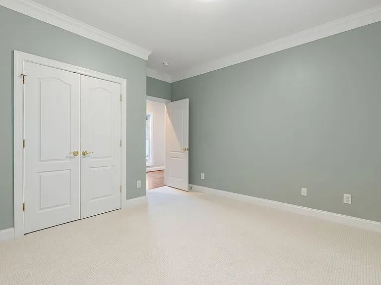 30135 Porter Dr — Photo 37