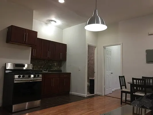 Rented by Winzone Realty Inc | media 27