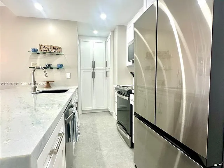 1980 S Ocean Dr #8D — Photo 12