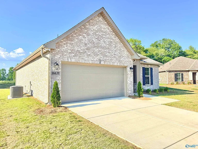 16639 Aspen Ln — Photo 3