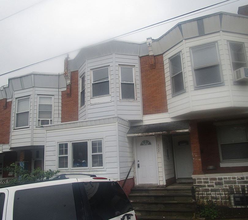 1st image of 6440 W Girard Ave