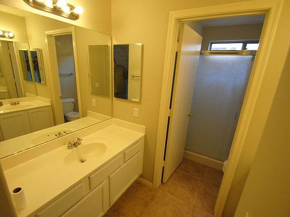5th image of 1260 W Lark Dr