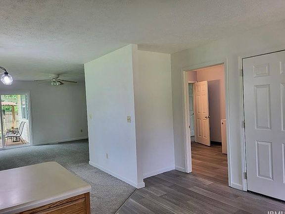 3rd image of 1618 S Kingston Dr