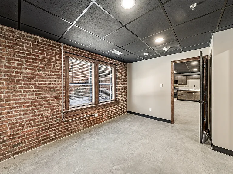 208 Marshall St #324 — Photo 9