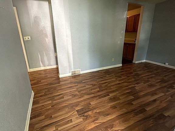 3rd image of 525 S Illinois St #5