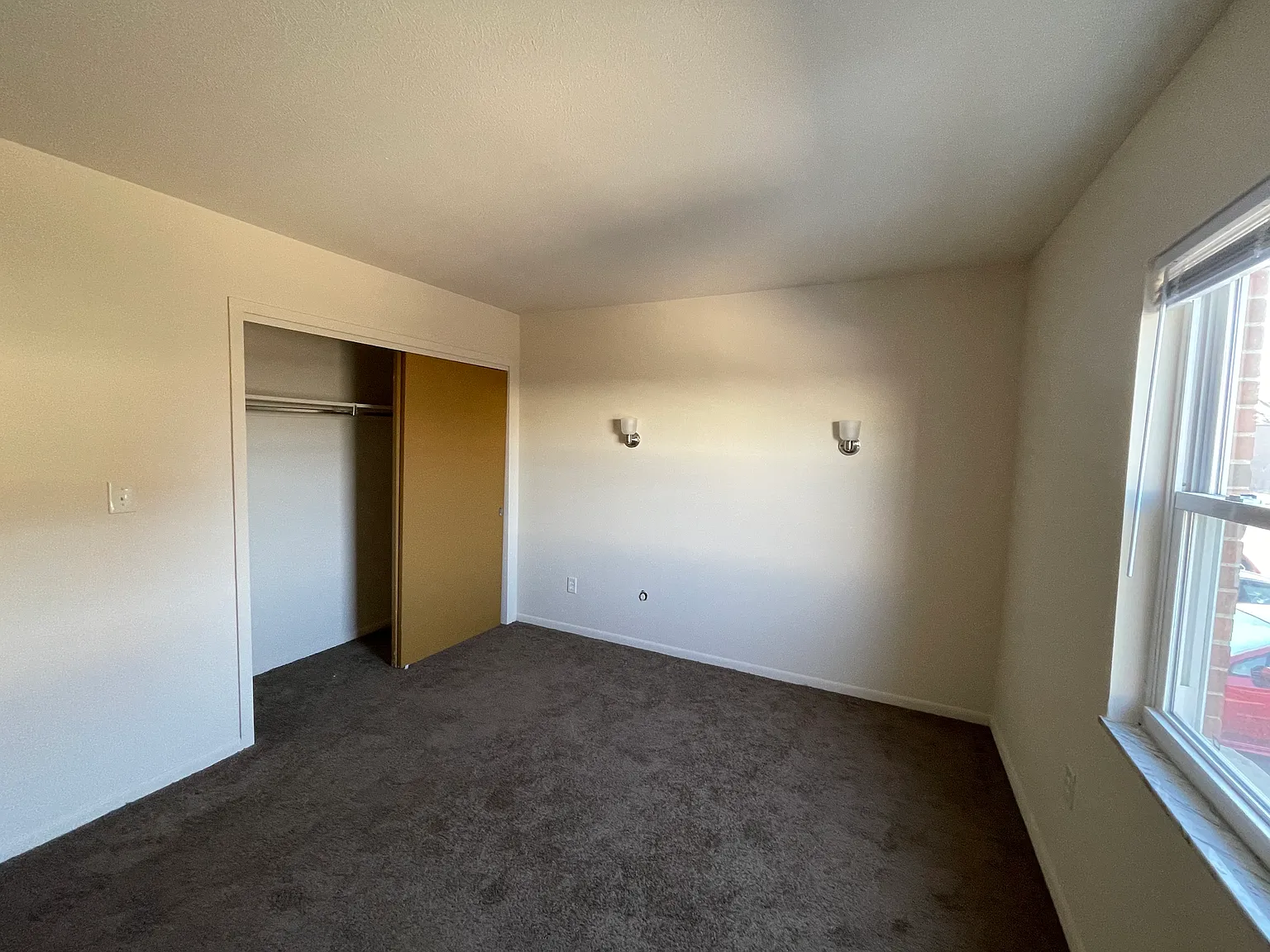 1340 King Ave — Photo 4