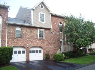1149 Valleyview Dr, Lawrence, PA