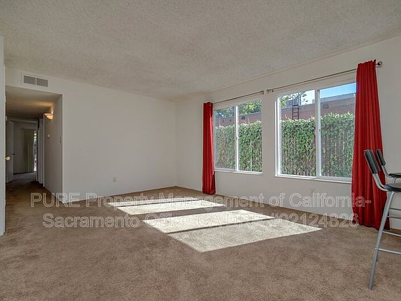 5th image of 1921 28th St APT 2