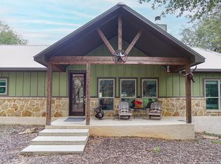 719 Falling Leaves Dr, Adkins, TX 78101