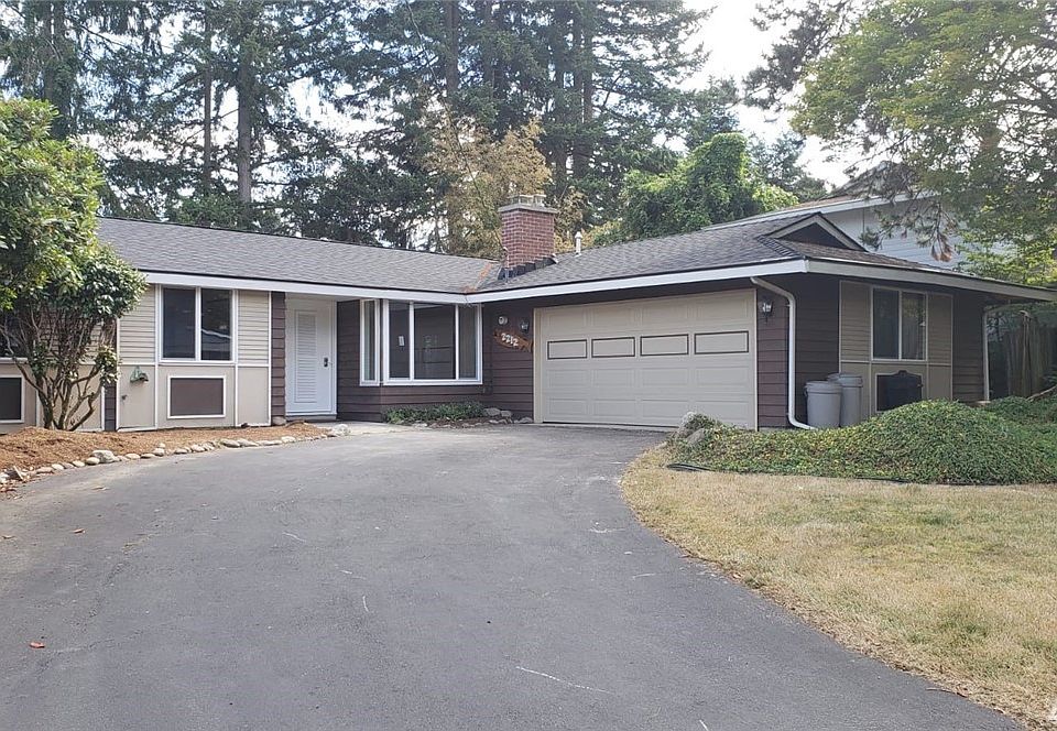 1st image of 2212 170th Ave NE